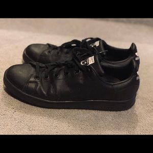 Black Adidas Original Stan Smith Sneakers